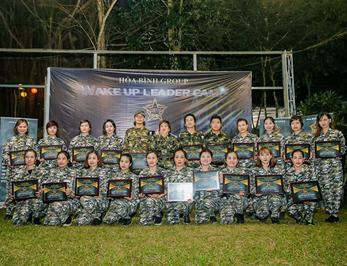 Khóa huấn luyện đặc biệt và độc quyền "Wake up leader camp" gây tiếng vang lớn